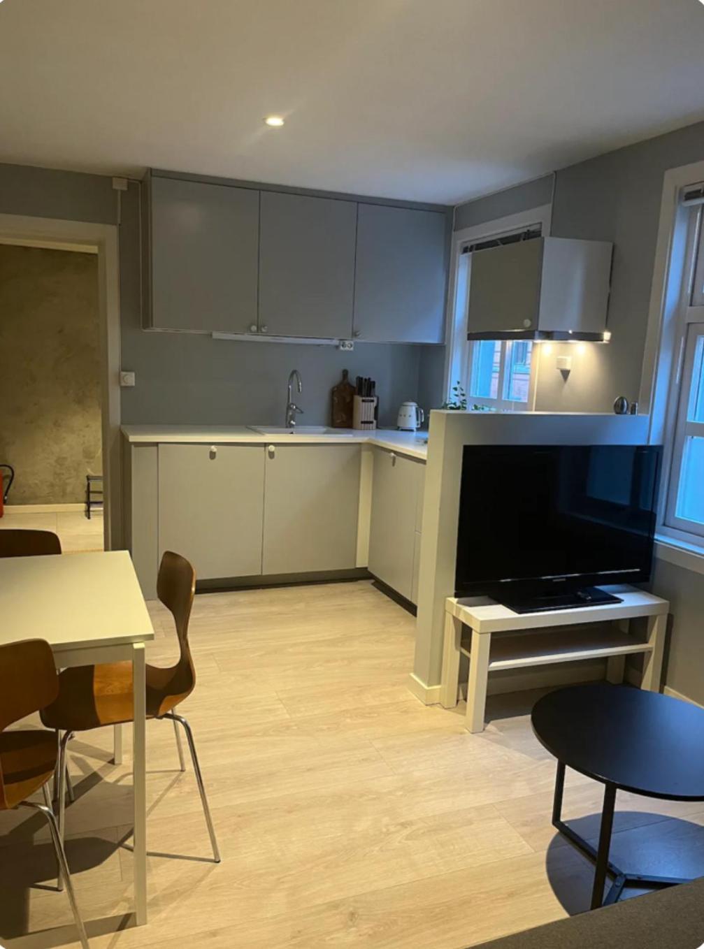 Unik Og Koselig Leilighet Midt I Sentrum Av Trondheim Esterno foto